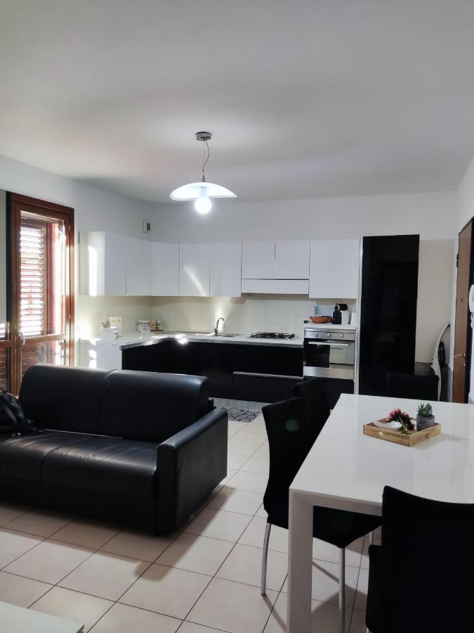 Vico Stazione Apartment Uta المظهر الخارجي الصورة