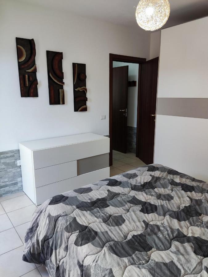 Vico Stazione Apartment Uta المظهر الخارجي الصورة
